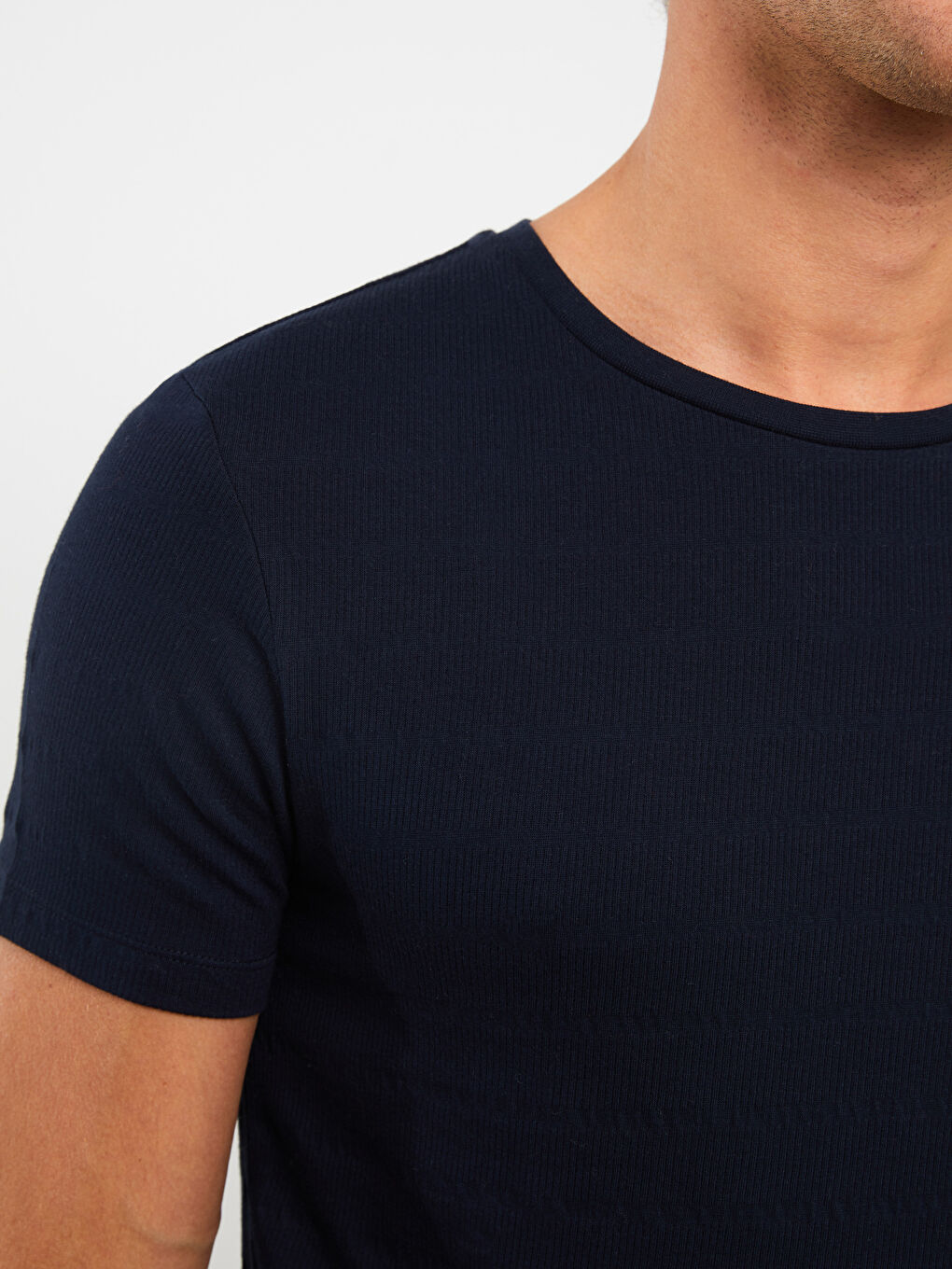 تي شيرت رجالي بكم قصير وكول مدور-3