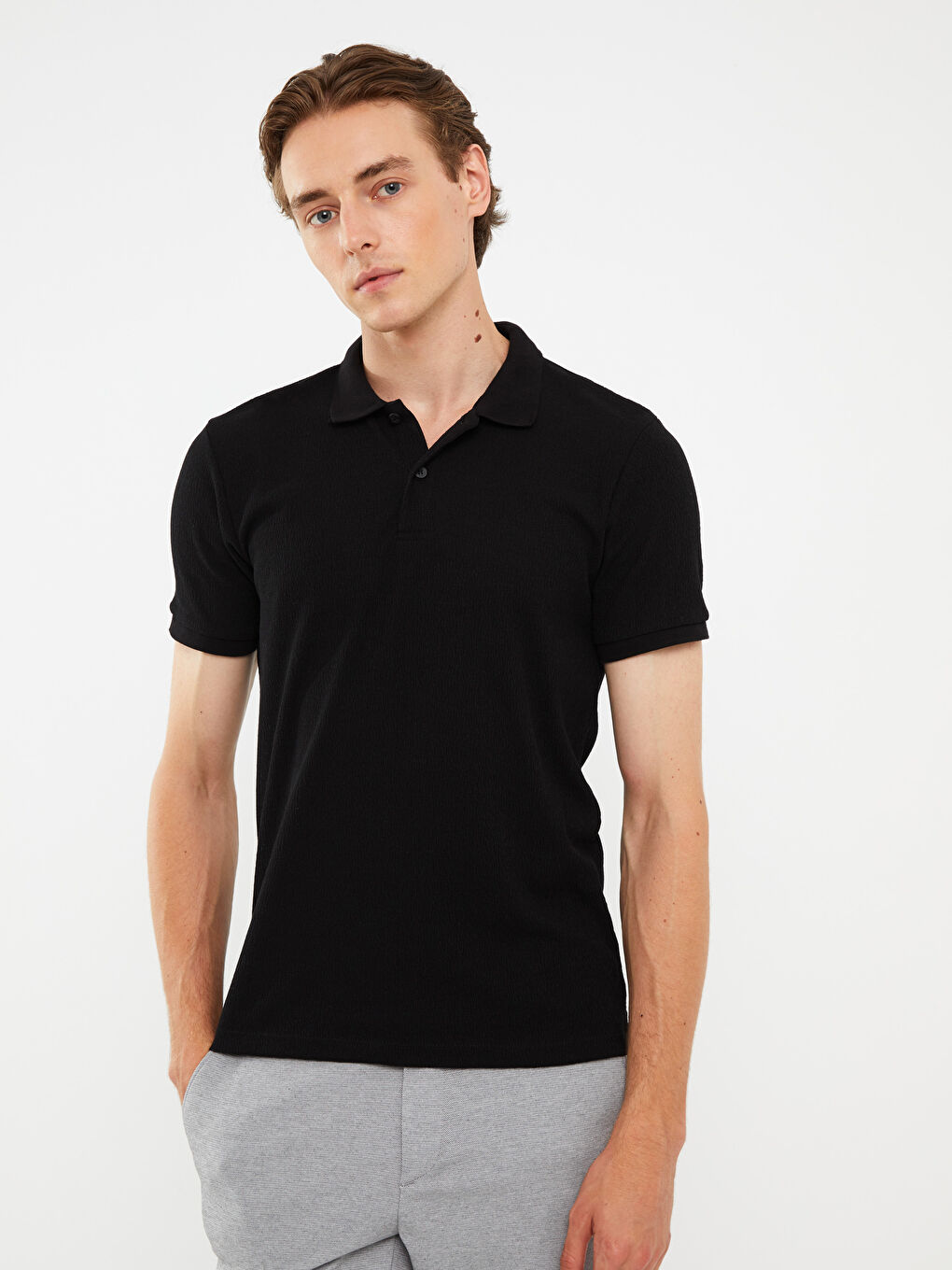 Siyah Polo Yaka Kısa Kollu Erkek Tişört-1