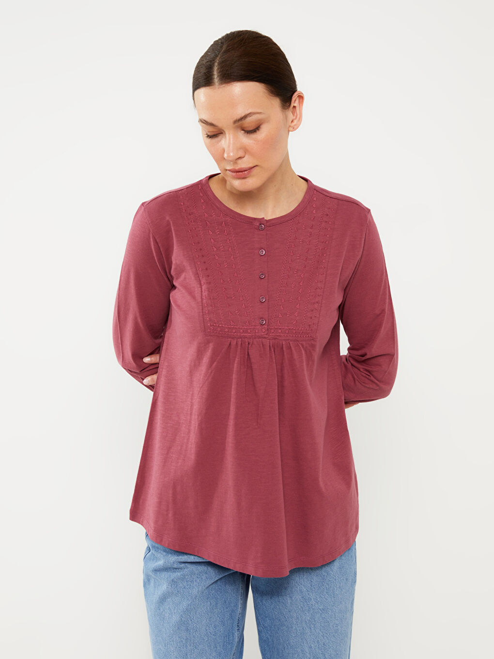 Pembe Bisiklet Yaka Nakışlı Uzun Kollu Kadın Bluz