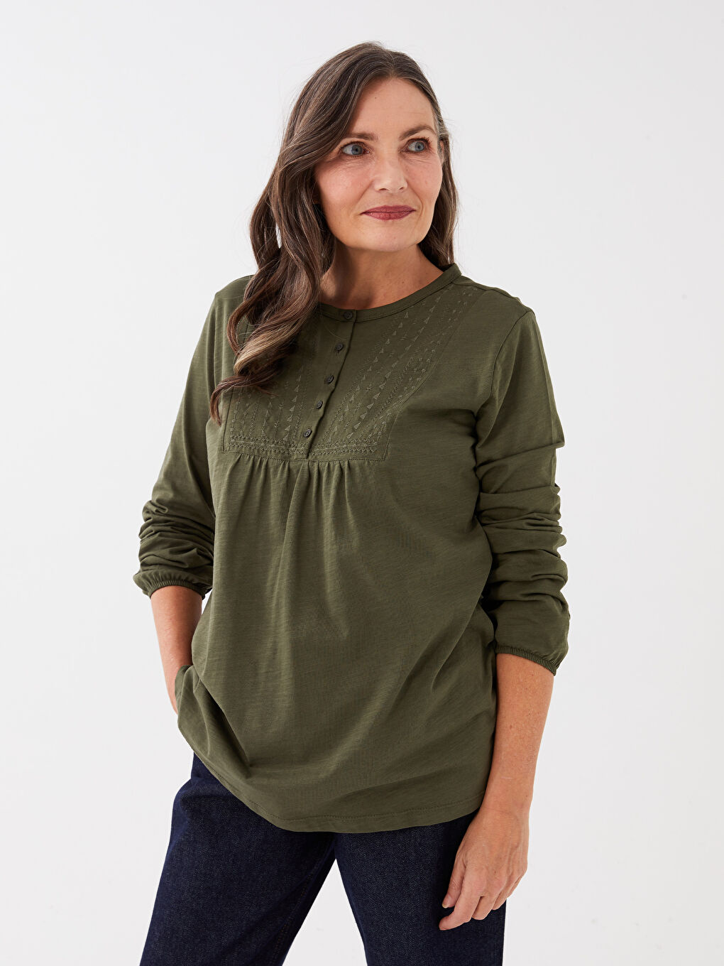 Haki Bisiklet Yaka Nakışlı Uzun Kollu Kadın Bluz