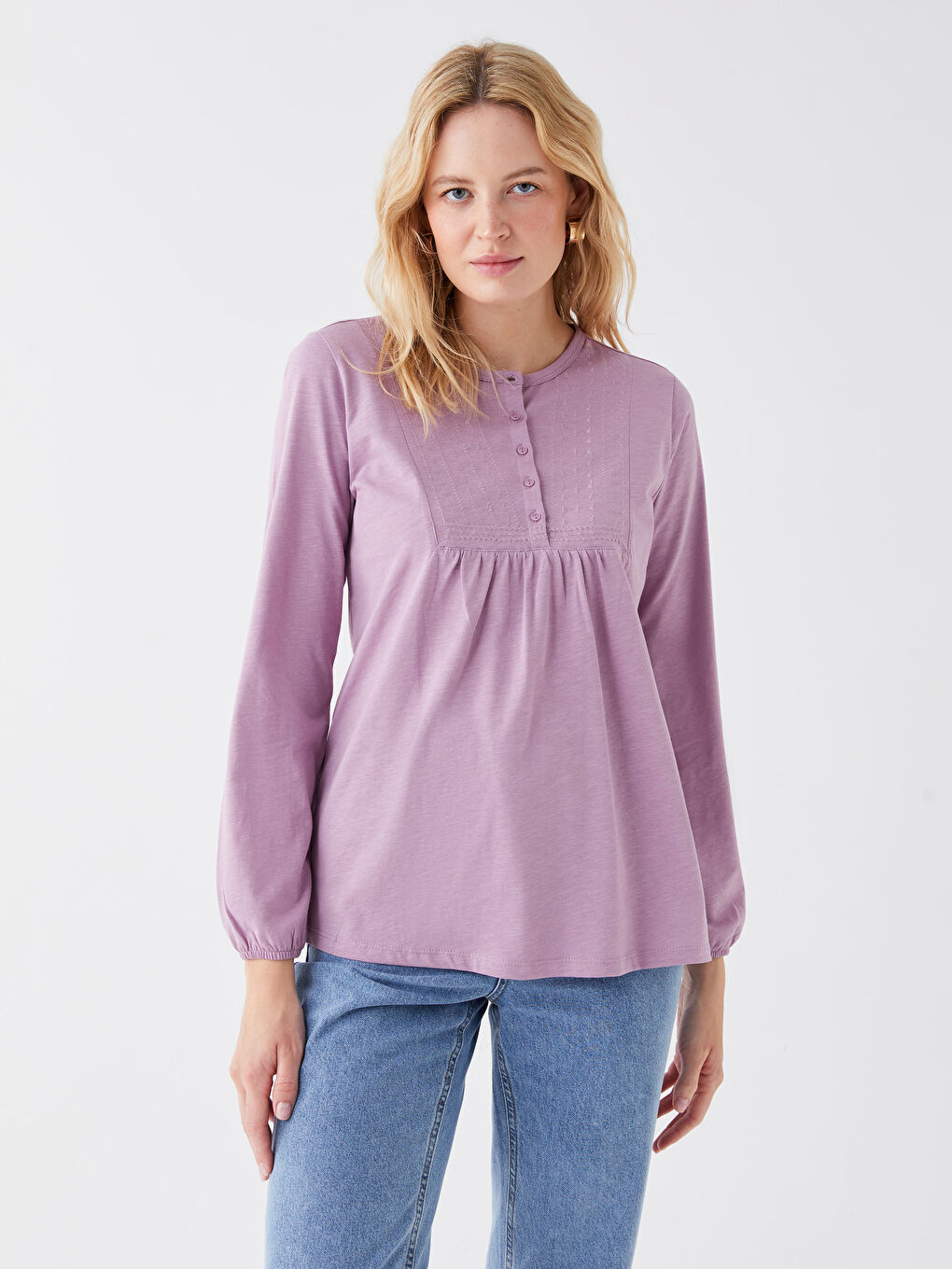 بلوزة كم طويل مطرزة بياقة دائرية للسيدات-1