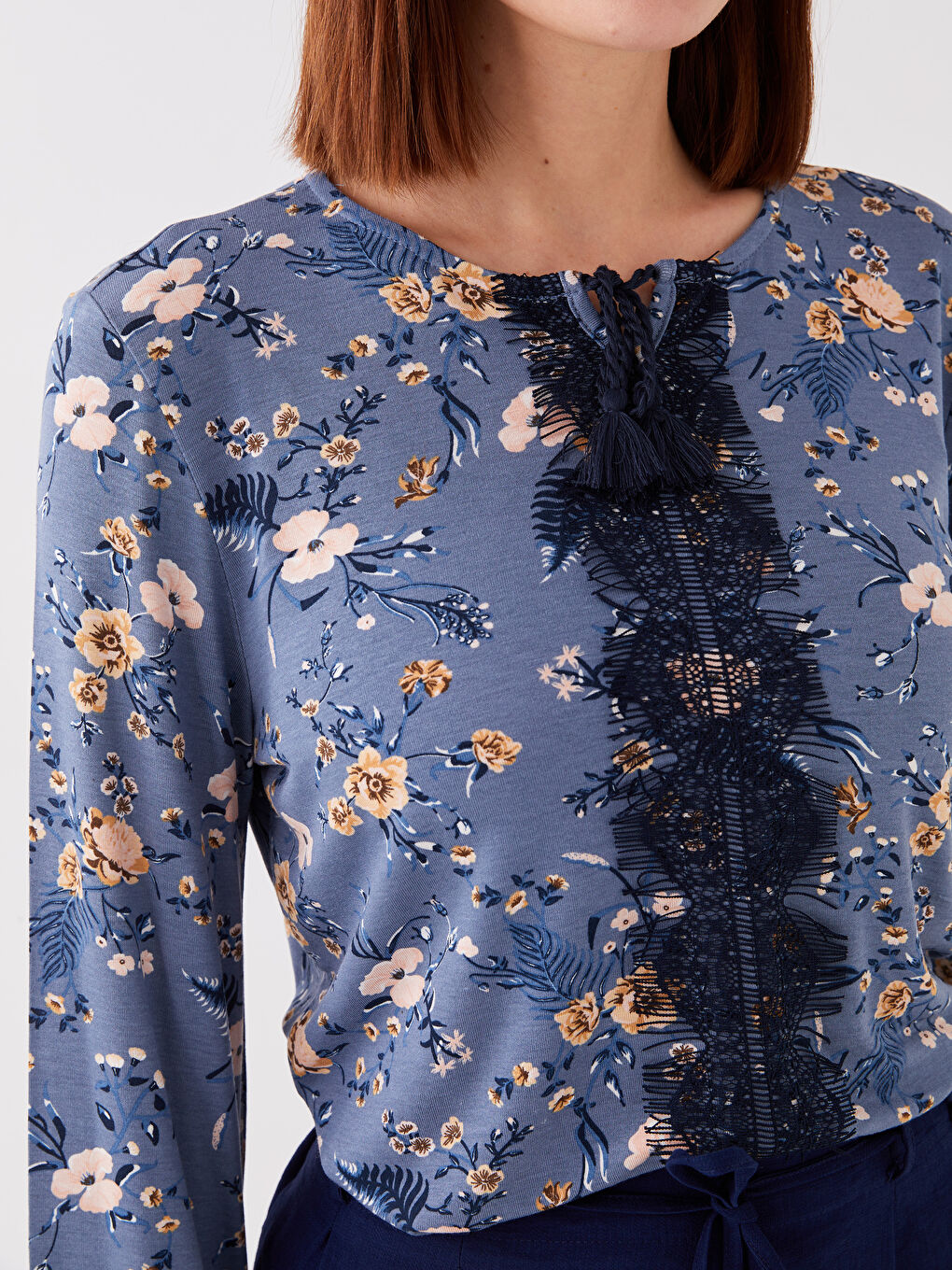 Tie Neck Floral Long Sleeve Women's Blouse-3