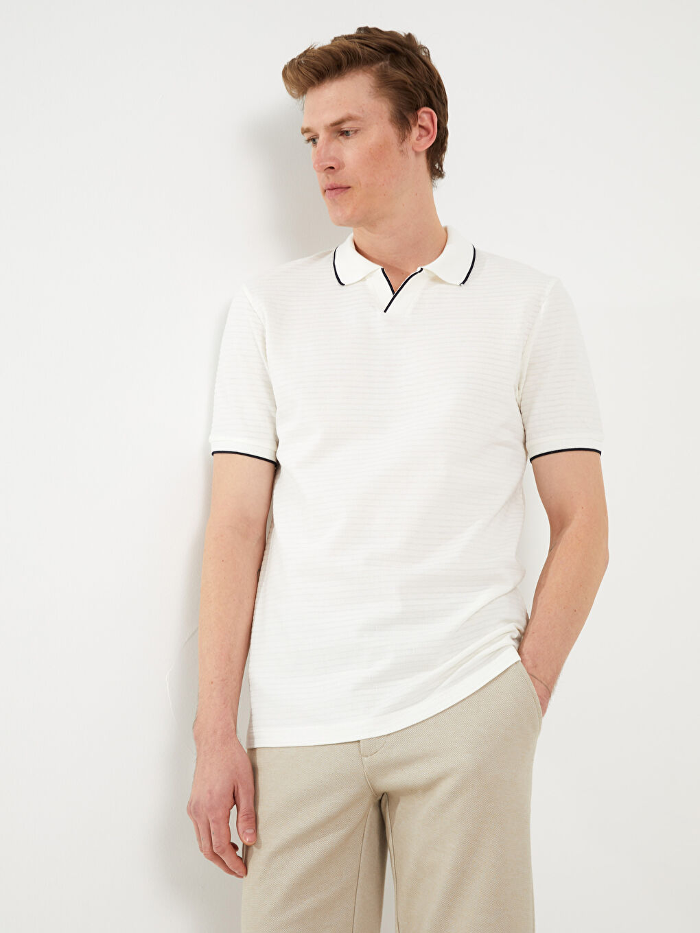 Beyaz Polo Yaka Kısa Kollu Penye Erkek Tişört
