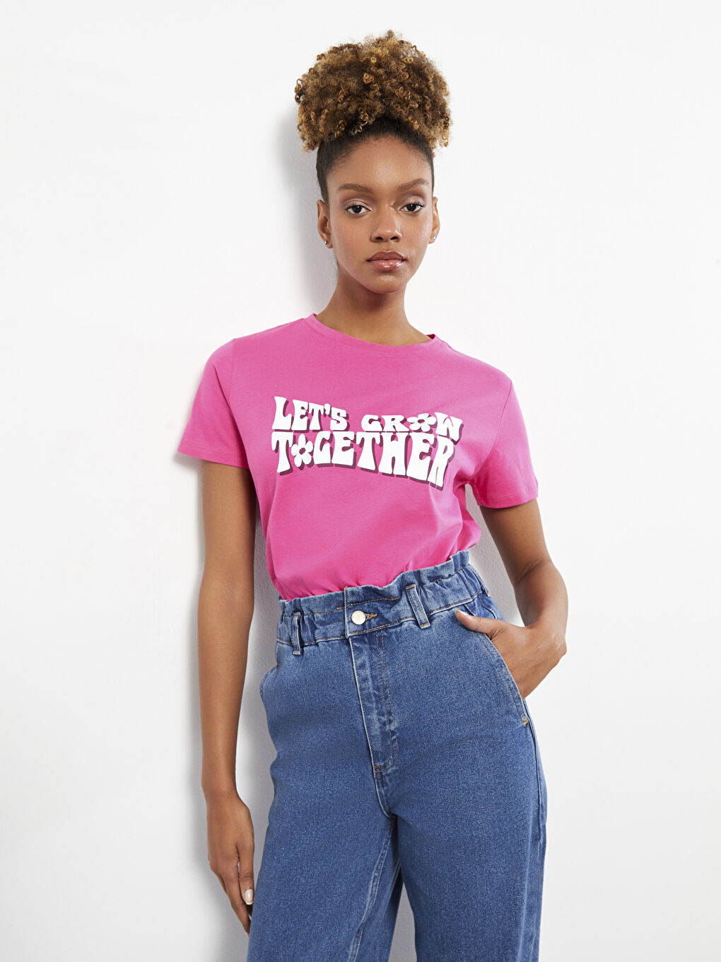 Fuşya Bisiklet Yaka Baskılı Kısa Kollu Kadın Tişört