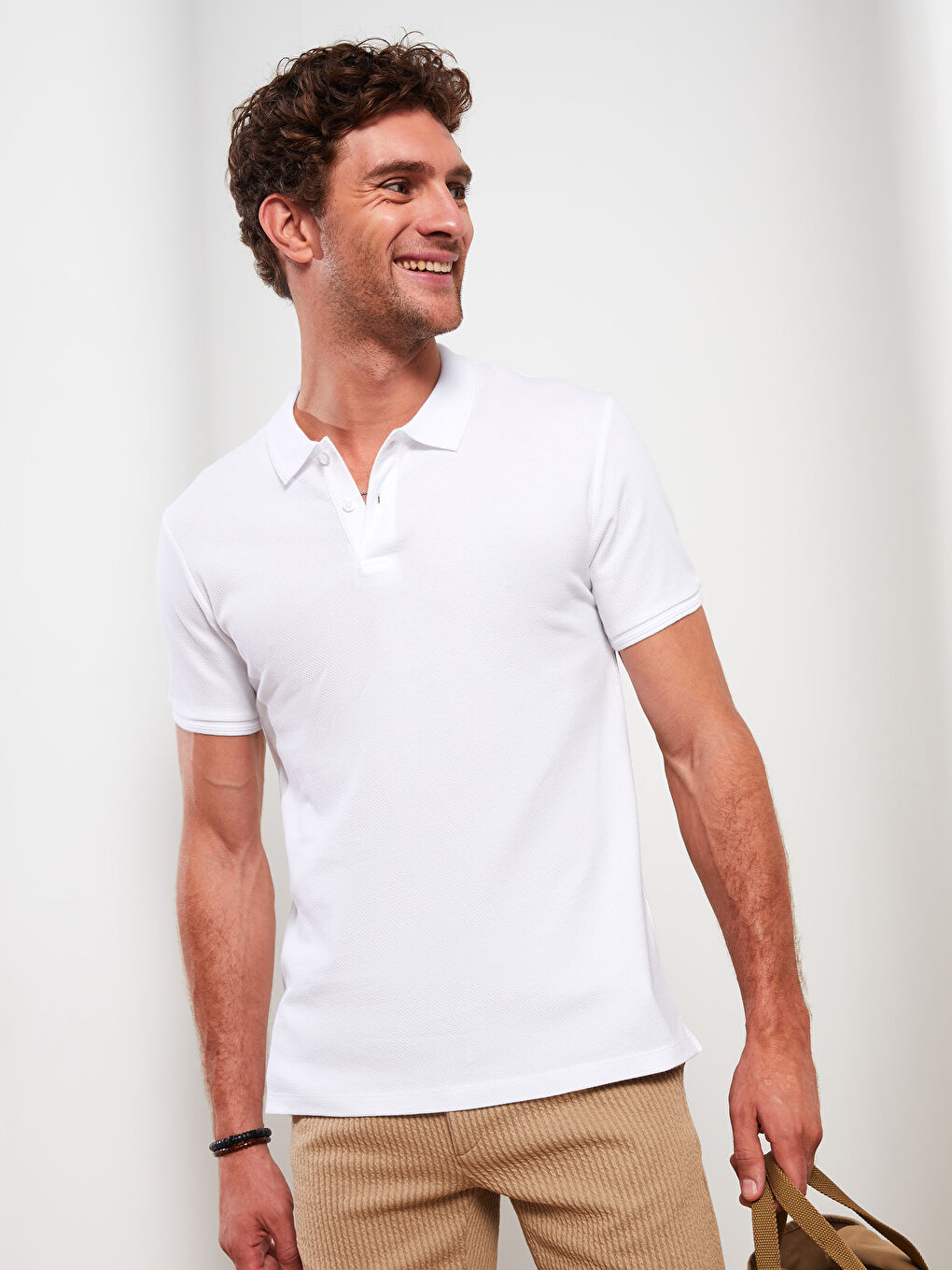 Beyaz Polo Yaka Kısa Kollu Erkek Tişört-1