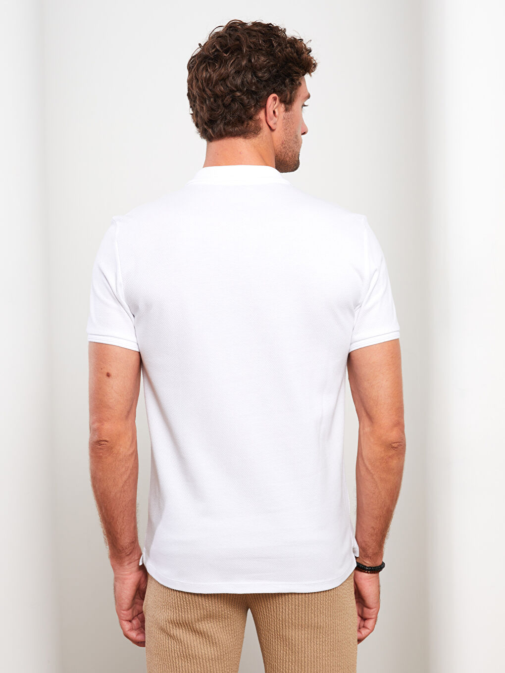 Beyaz Polo Yaka Kısa Kollu Erkek Tişört-4