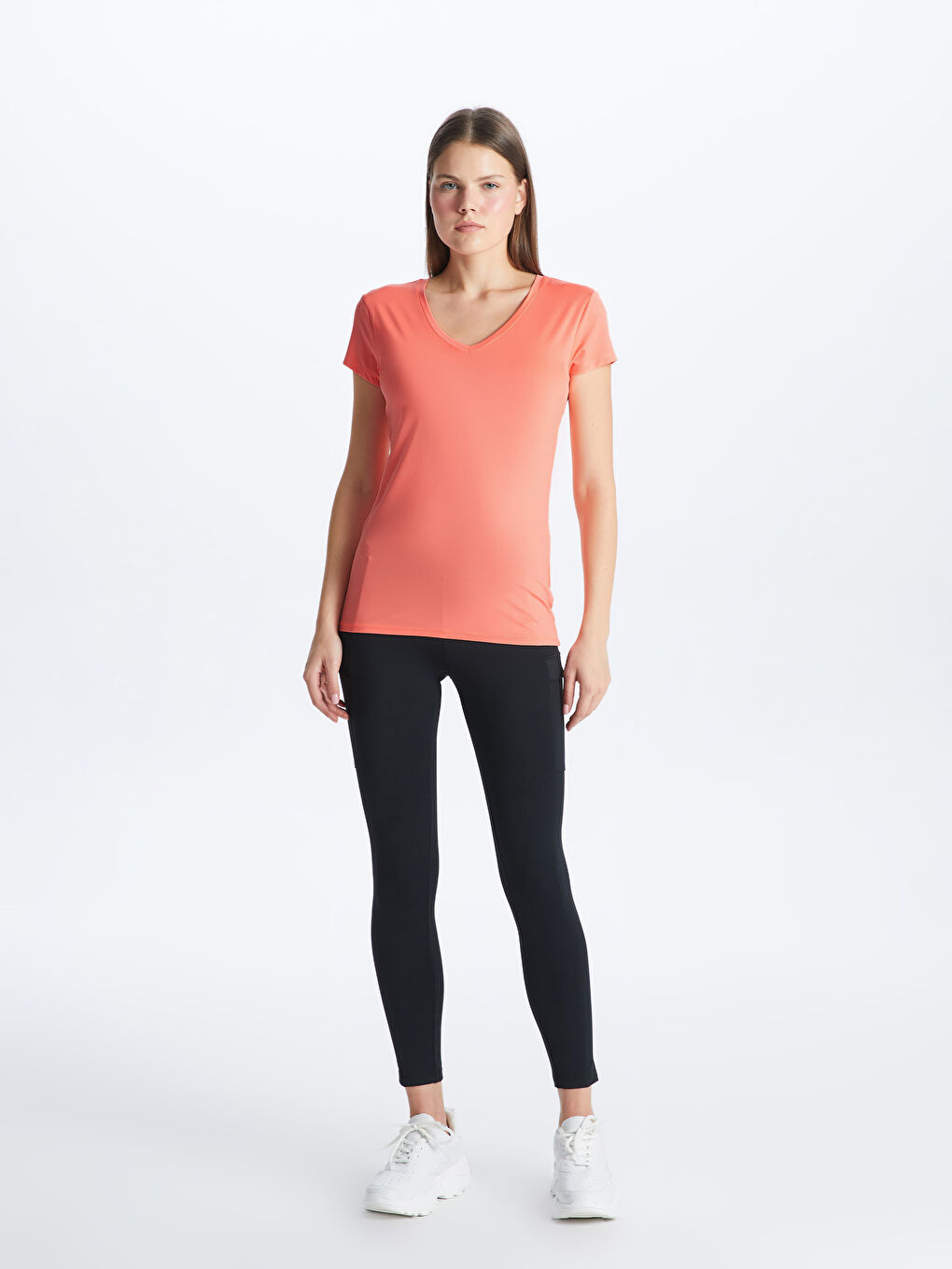 Mercan V Yaka Reflektör Baskılı Kadın Outdoor Tişört-2