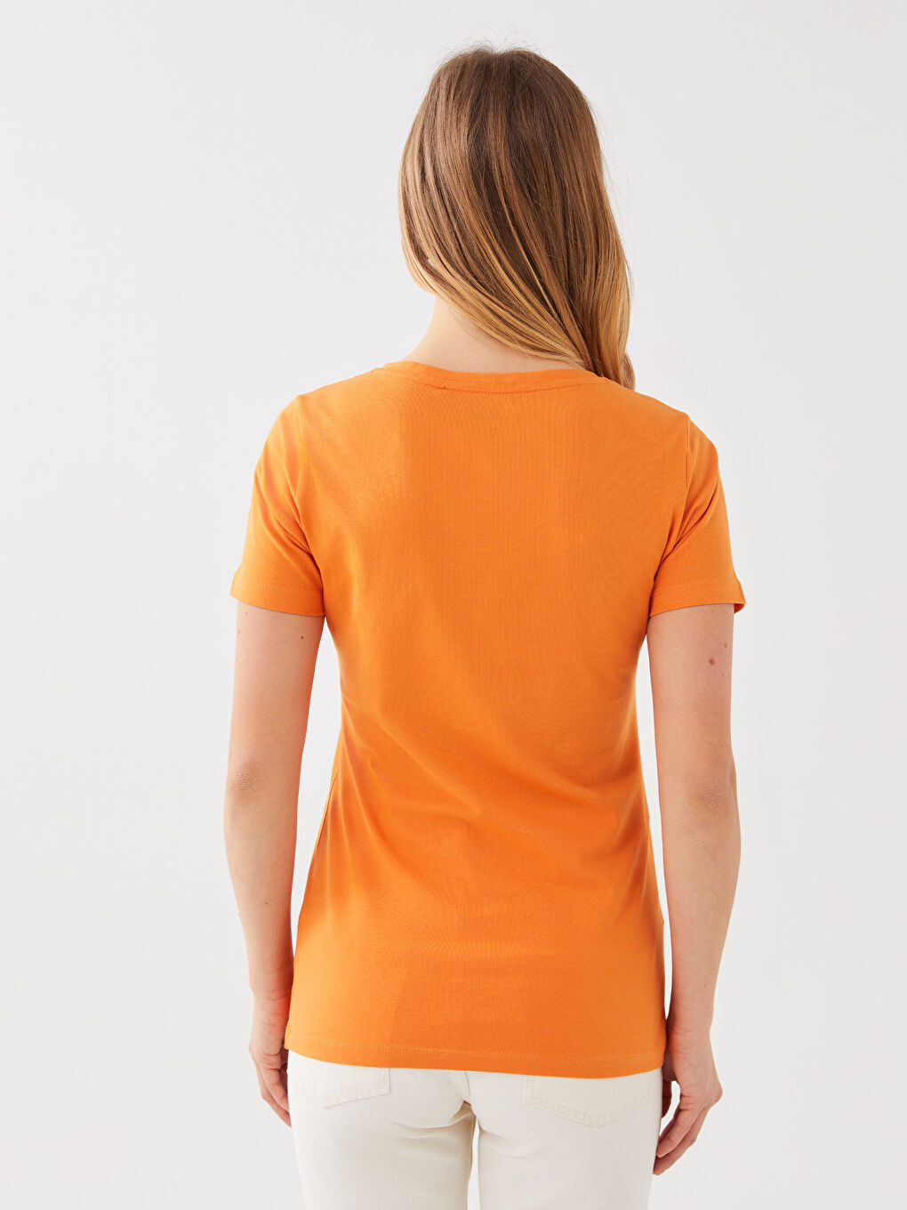 Turuncu V Yaka Düz Kısa Kollu Pamuklu Kadın Tişört-4