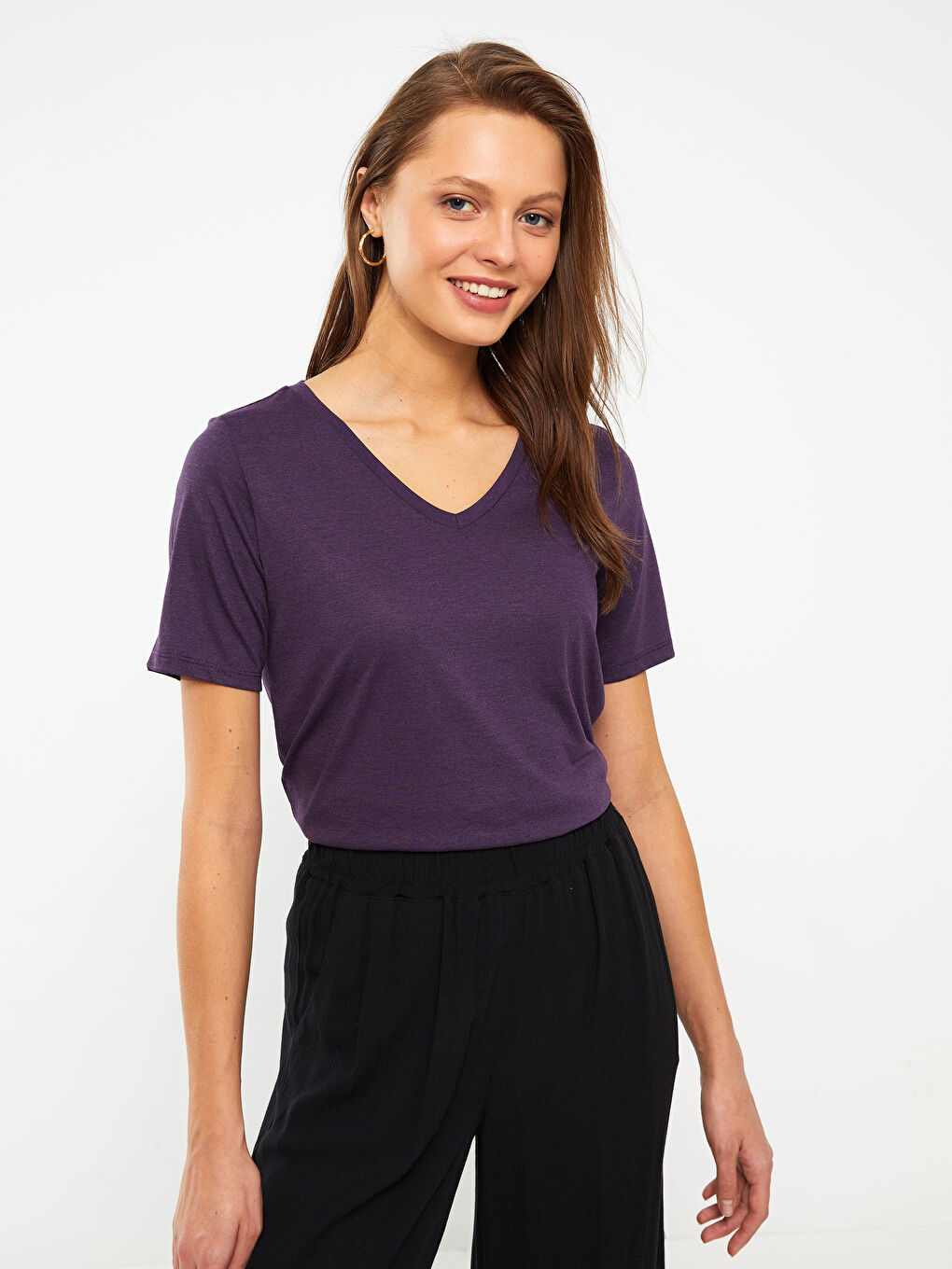 Mor V Yaka Düz Kısa Kollu Kadın Tişört-1