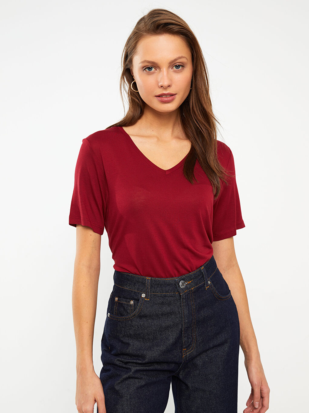 Bordo V Yaka Düz Kısa Kollu Kadın Tişört-1