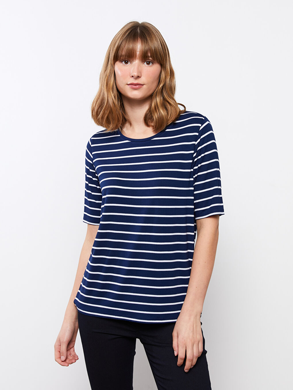Lacivert Bisiklet Yaka Çizgili Kısa Kollu Kadın Tişört