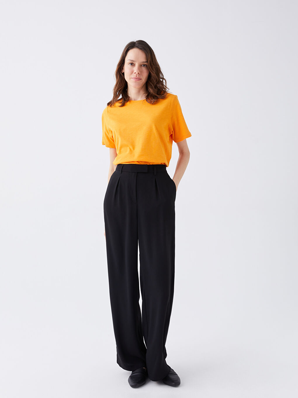 LCWAIKIKI Basic Crew Neck Plain Short Sleeve Women's T-Shirt -S33835Z8-FP0