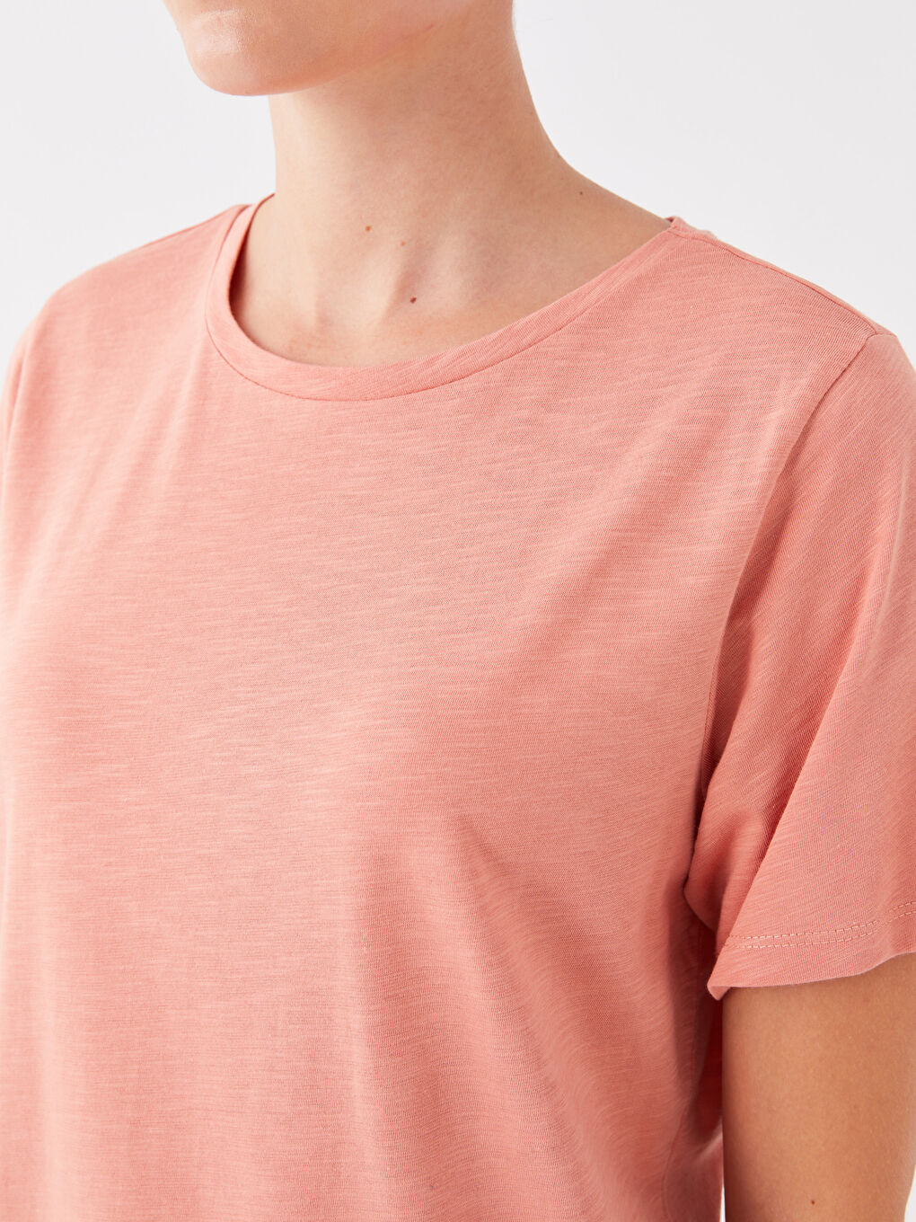 تي شيرت سادة بياقة دائرية بأكمام قصيرة للسيدات-3