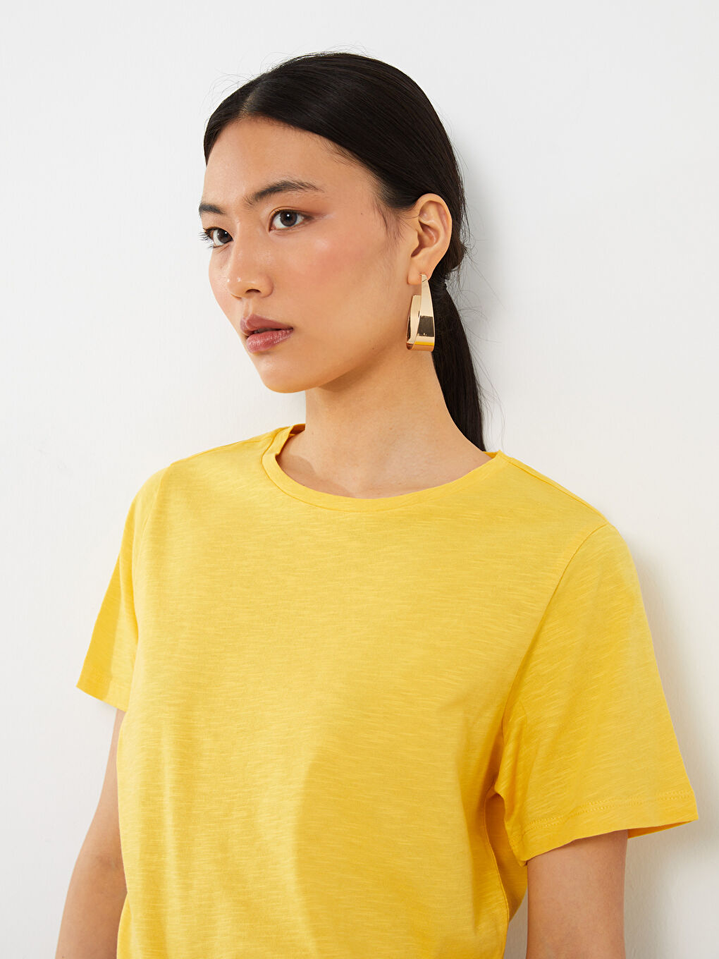 LCWAIKIKI Basic Crew Neck Plain Short Sleeve Women's T-Shirt -S33835Z8-QX5