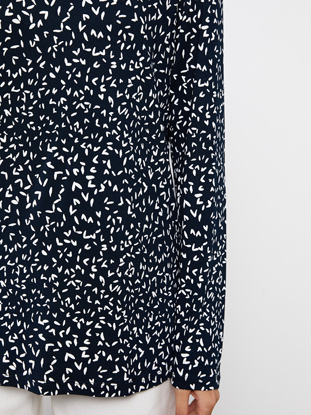 Lacivert Bisiklet Yaka Desenli Uzun Kollu Kadın Tişört-3