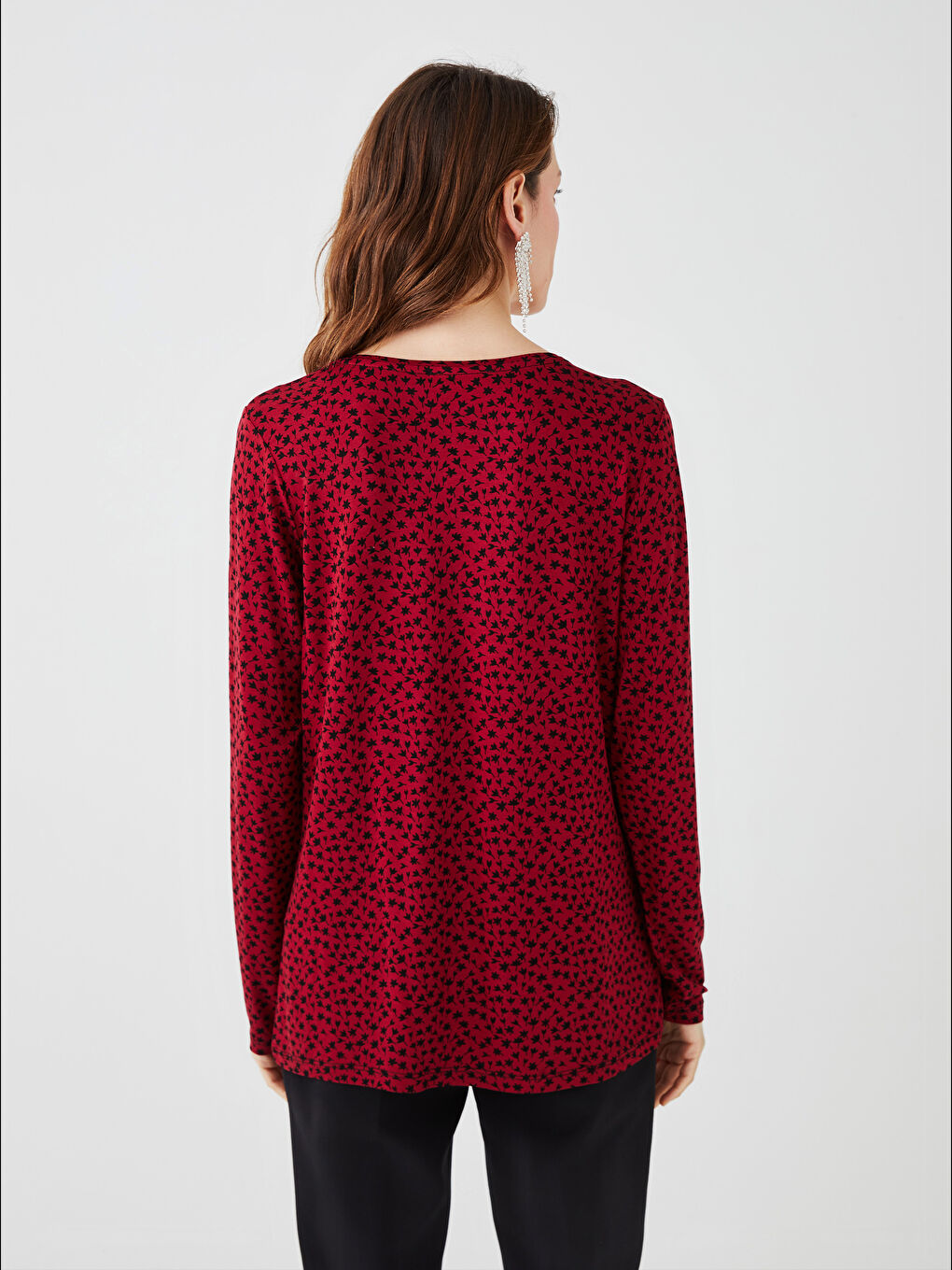 მრგვალი საყელო ნიმუშიანი გრძელმკლავიანი მაისური ქალებისთვის-4