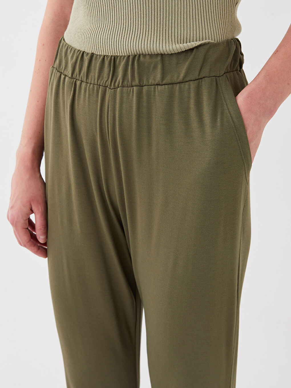 Yeşil Kadın Beli Lastikli Düz Eşofman Altı-2