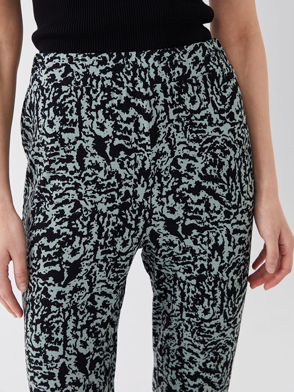 بنطلون رياضي بنقشة خصر مرن للسيدات-4