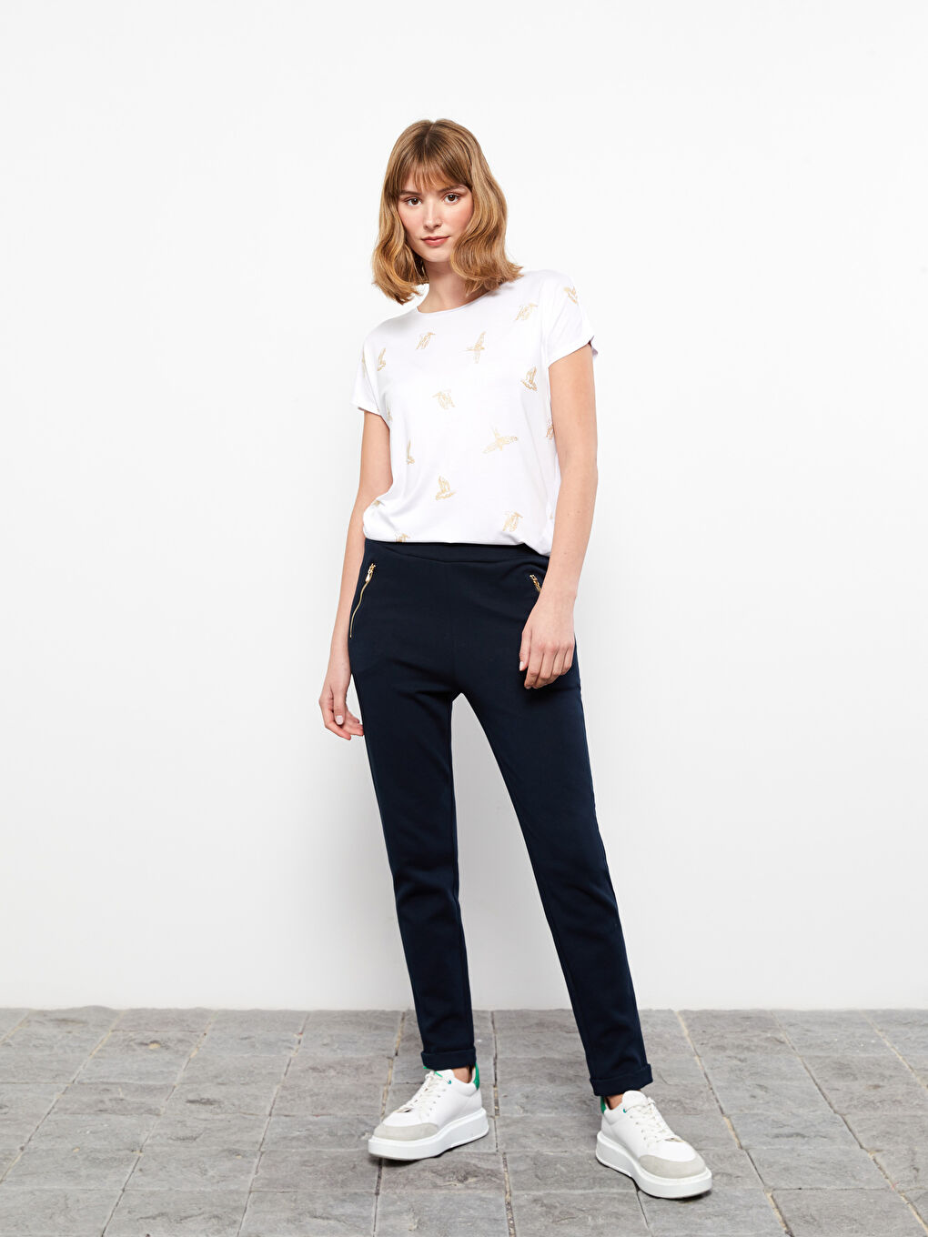 بنطلون رياضي سادة بخصر مرن للسيدات-1