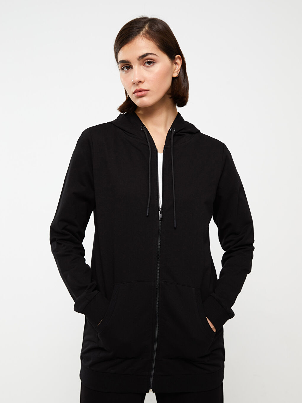 Siyah Kapüşonlu Düz Uzun Kollu Kadın Spor Hırka