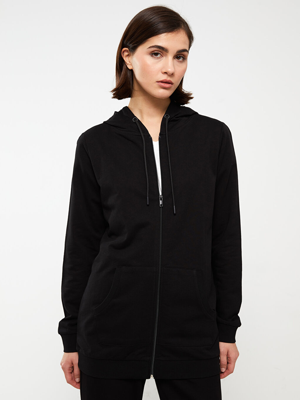 Siyah Kapüşonlu Düz Uzun Kollu Kadın Spor Hırka-1