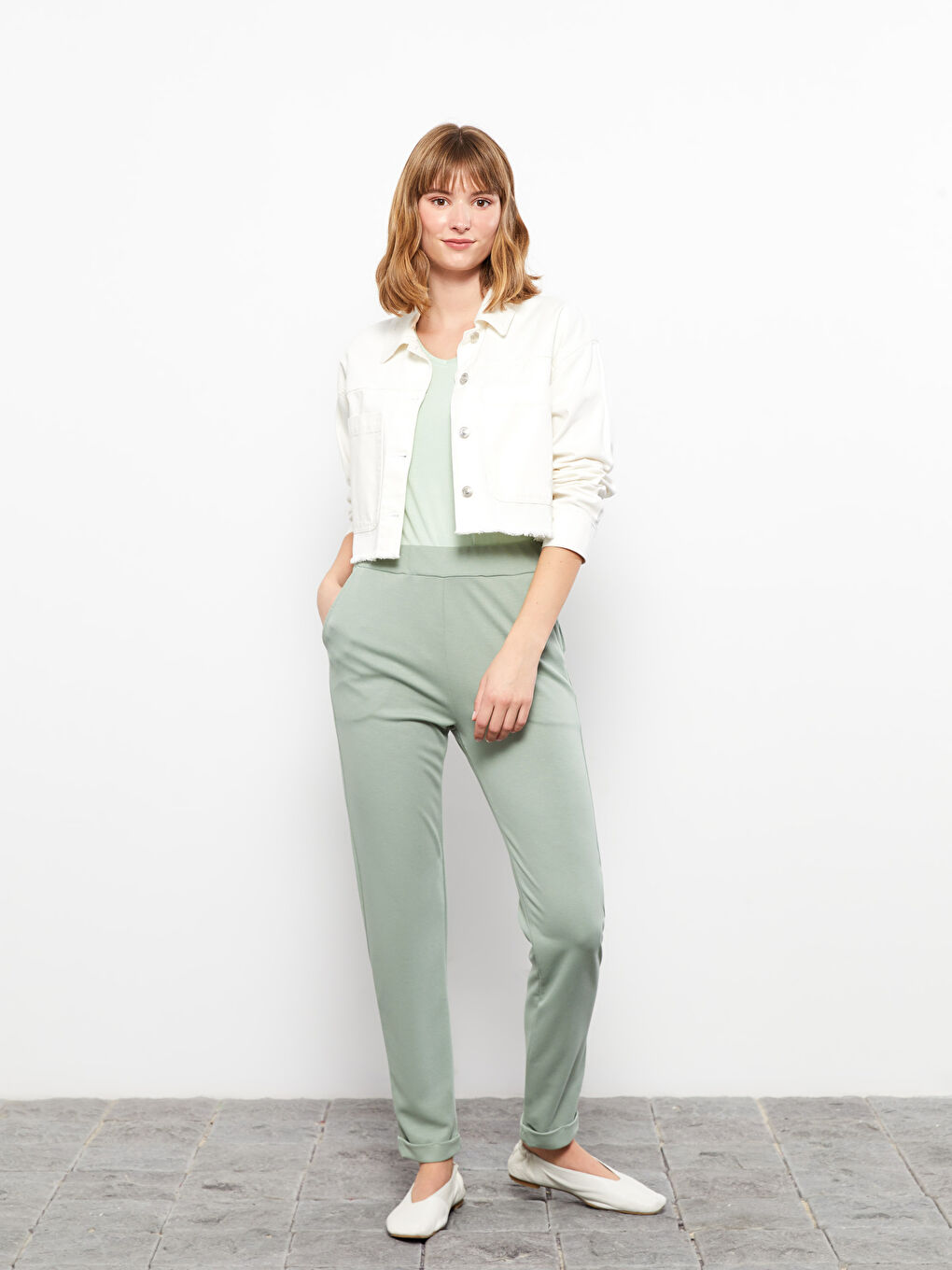 بنطلون رياضي سادة بخصر مرن للسيدات-1