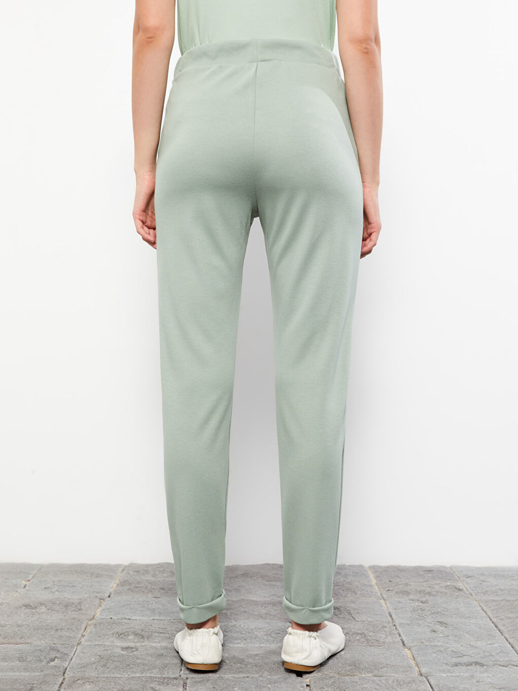 بنطلون رياضي سادة بخصر مرن للسيدات-4