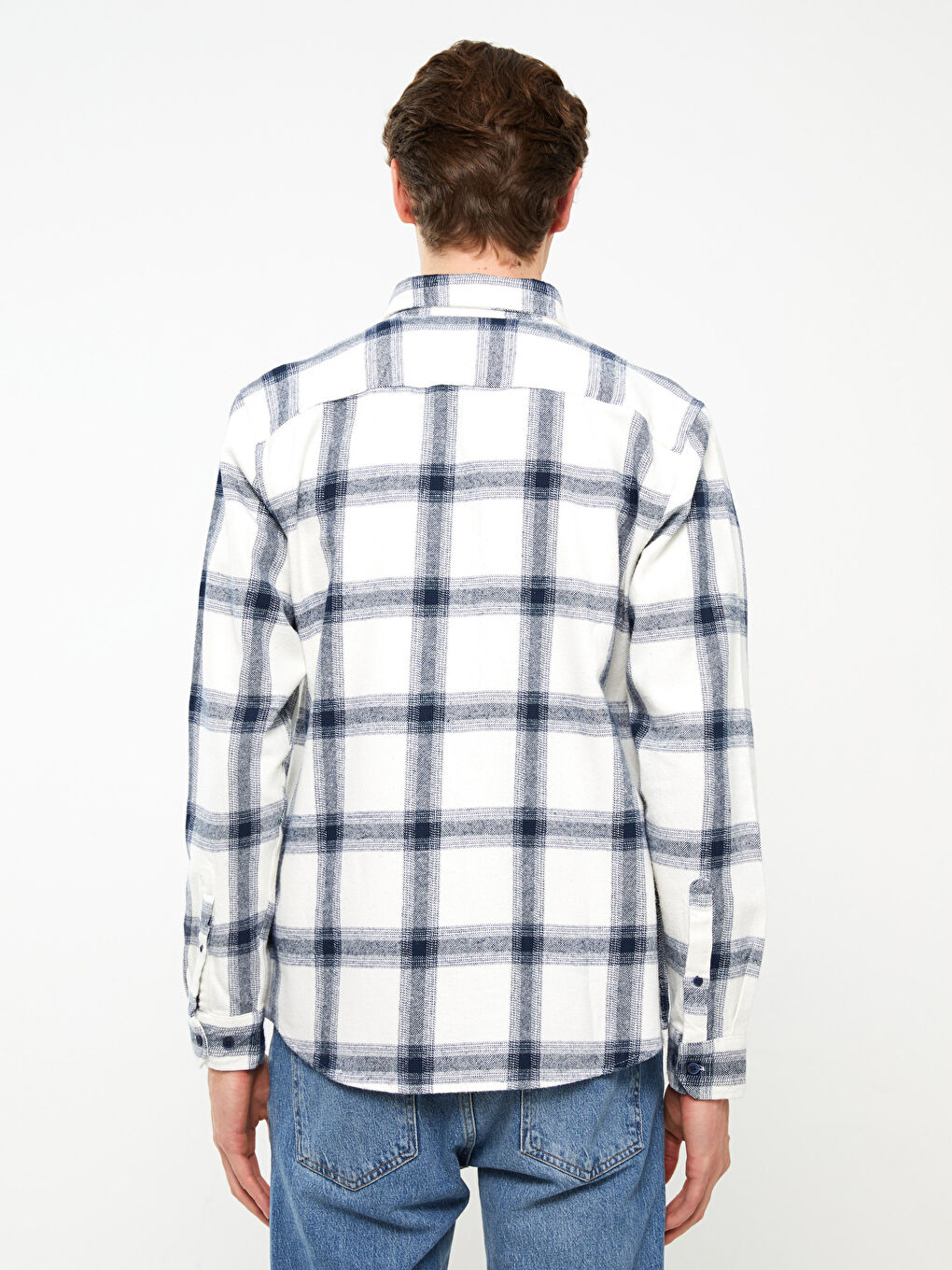 قميص رجالي كاروهات كم طويل بقصة عادية من قماش الجبردين-3