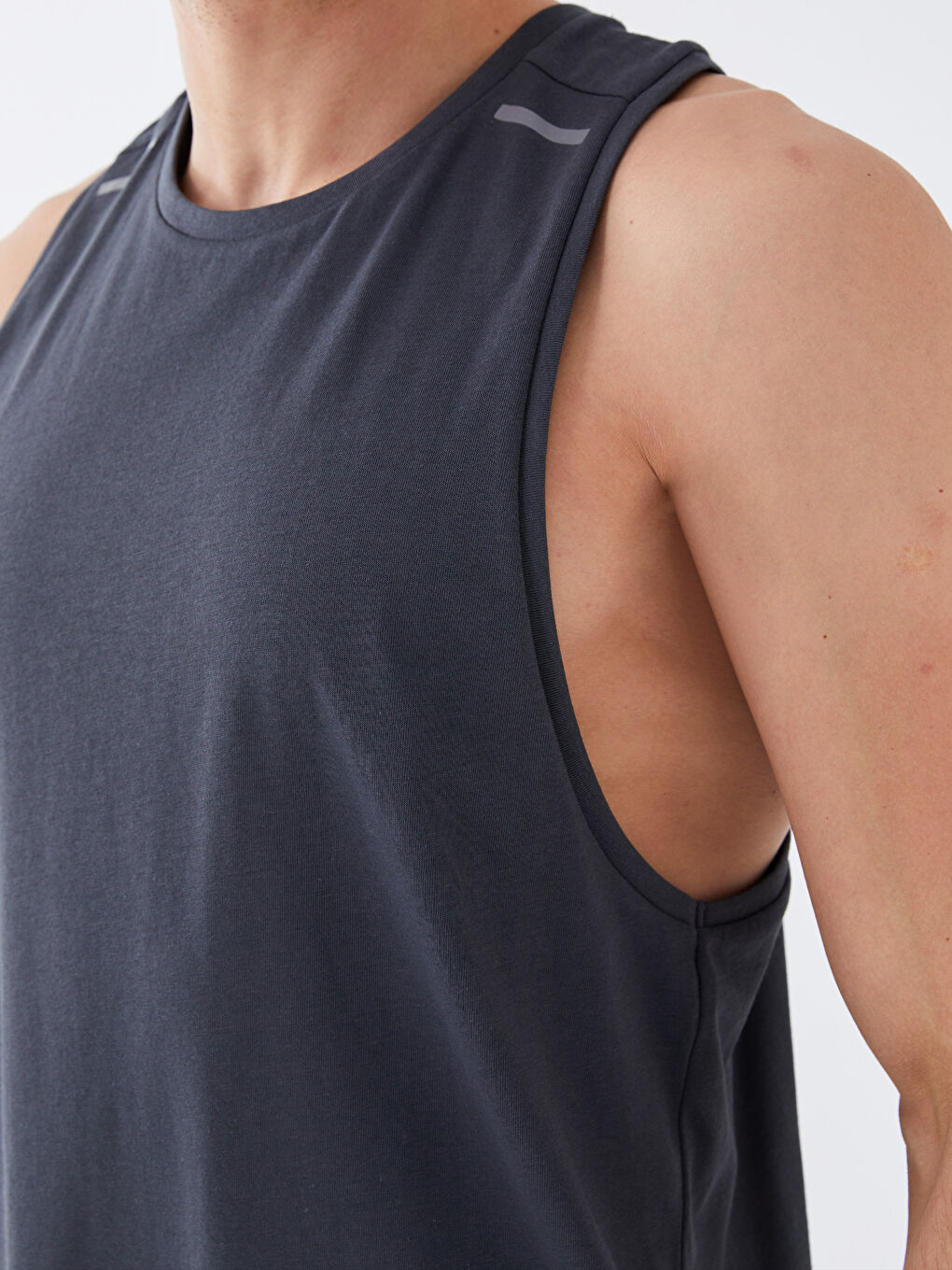 Crew Neck Men's Sleeveless T-Shirt-4