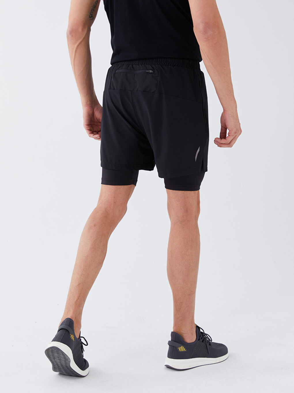 شورت رفيع للرجال مع تايتس-6