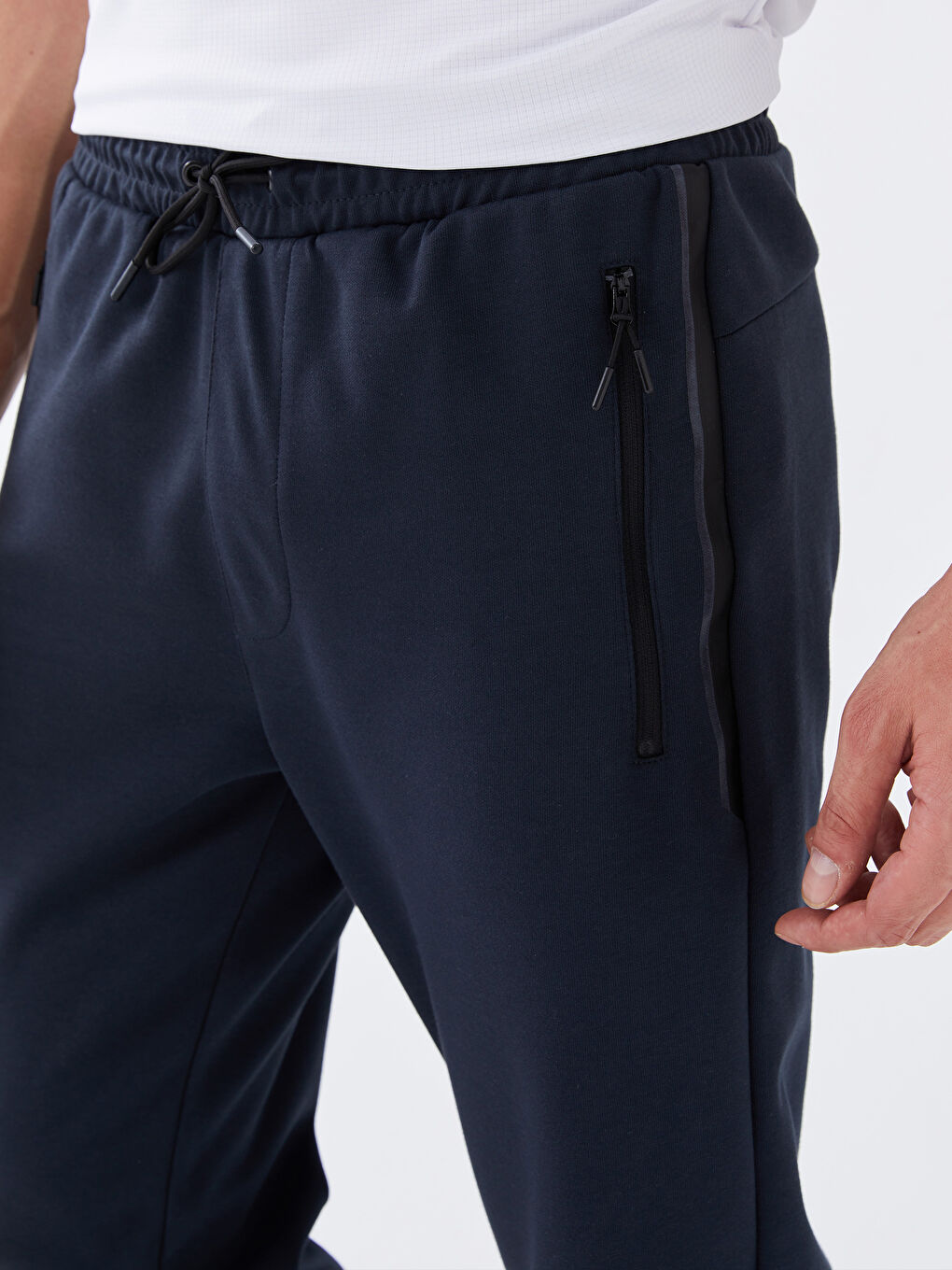 بنطلون رياضي رفيع للرجال-3