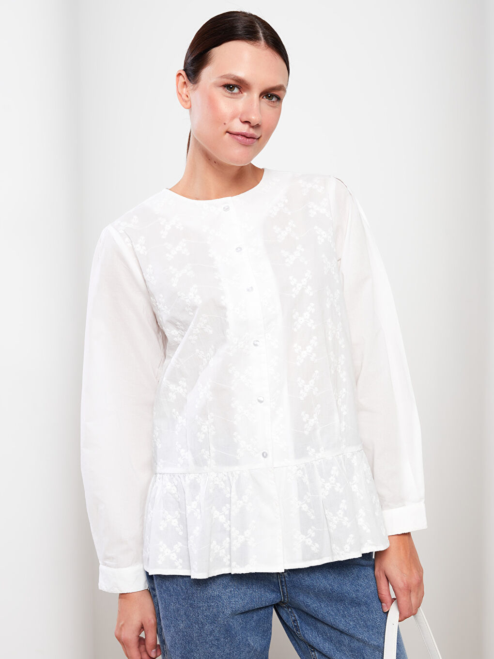 LCW Modest Crew Neck Embroidered Long Sleeve Women's Shirt -S33953Z8-SAT