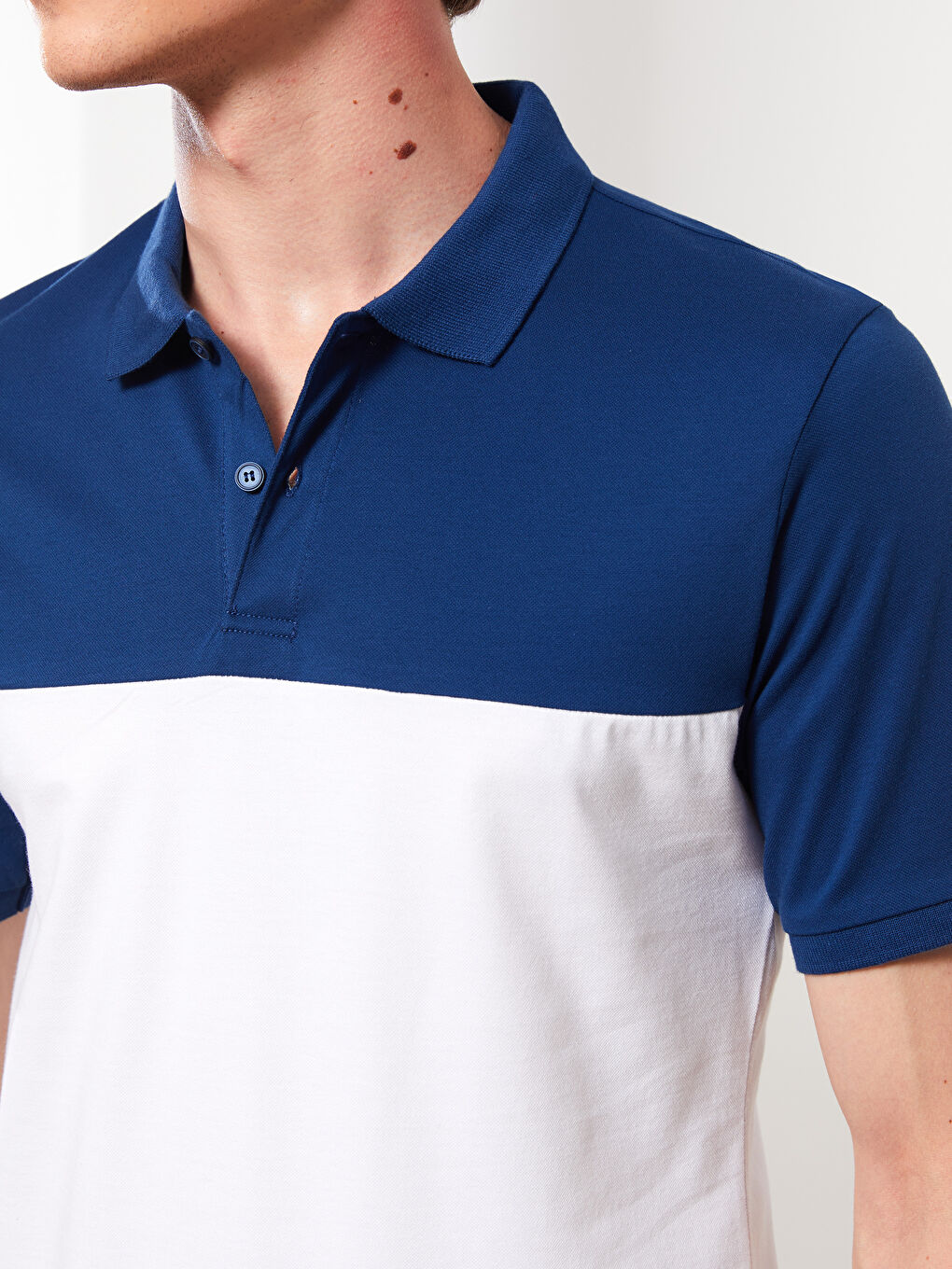 Mavi Polo Yaka Kısa Kollu Renk Bloklu Pike Erkek Tişört-4