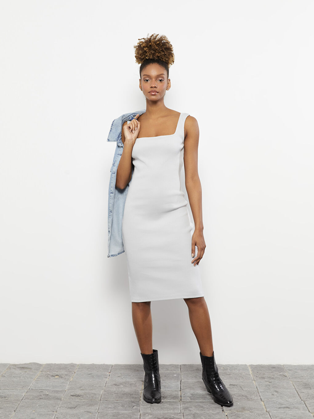 Square Collar Plain Strappy Women's Dress-1