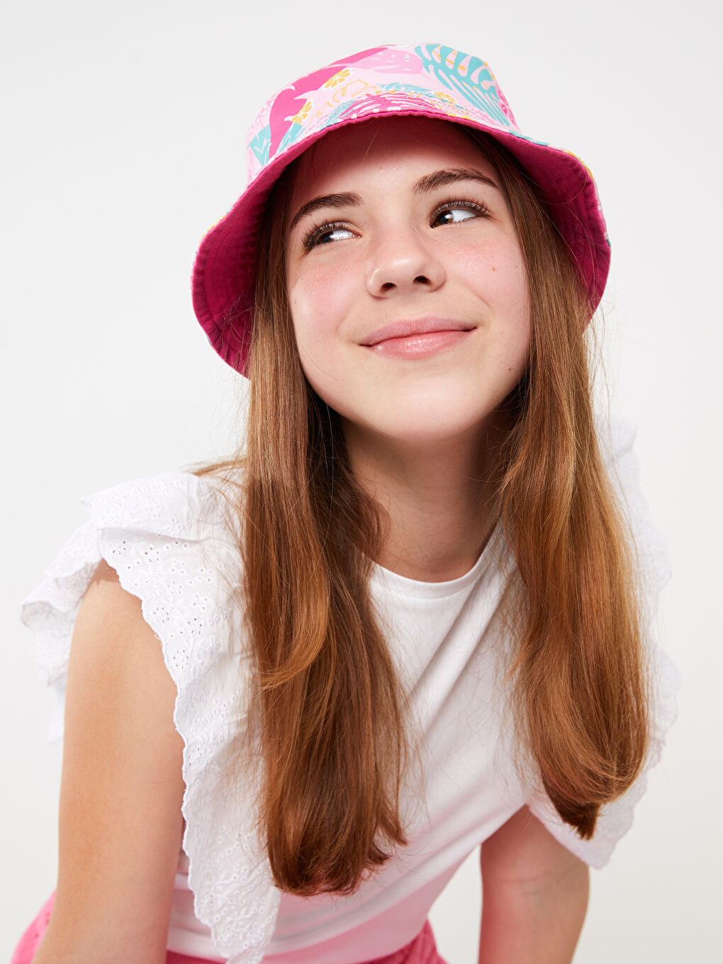 Beyaz Bisiklet Yaka Fisto Detaylı Kısa Kollu Kız Çocuk Tişört-1