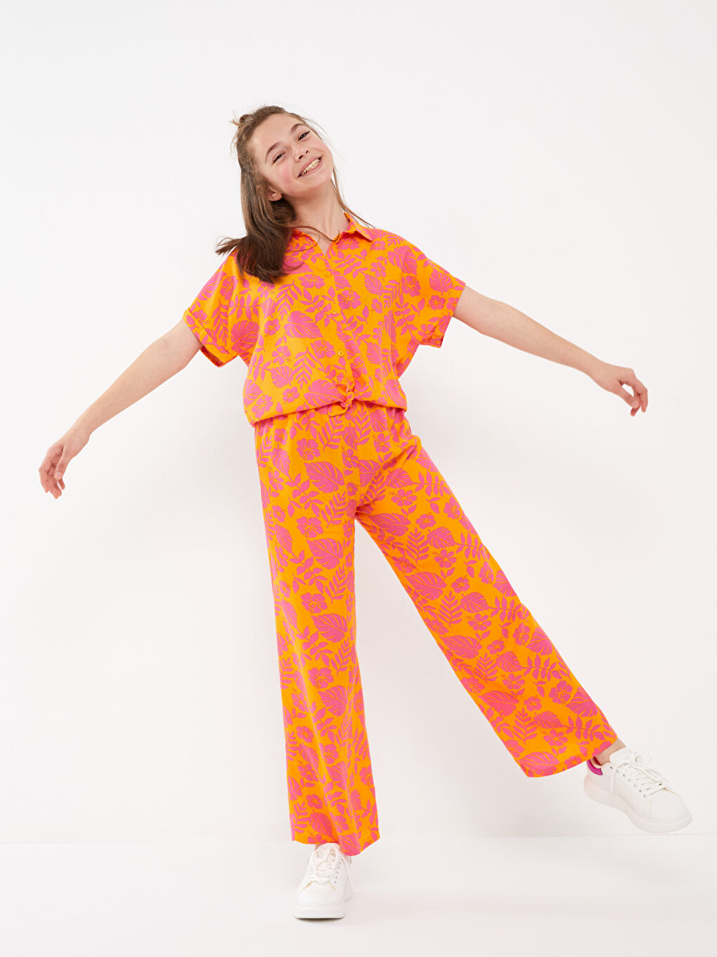 Turuncu Beli Lastikli Desenli Geniş Paça Kız Çocuk Pantolon-1