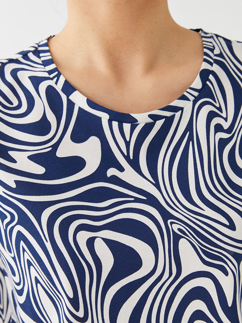 Crew Neck Patterned Short Sleeve Women's T-Shirt-3