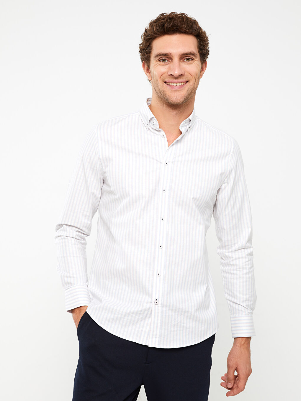 Рубашка с длинным рукавом в полоску стандартного кроя для мужчин-1
