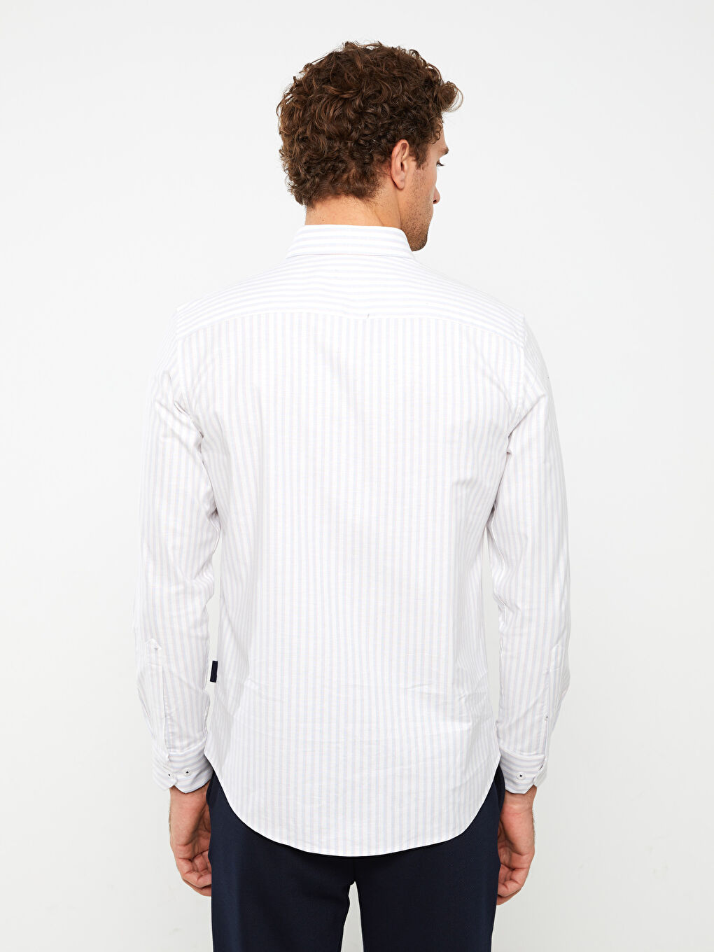 Рубашка с длинным рукавом в полоску стандартного кроя для мужчин-9