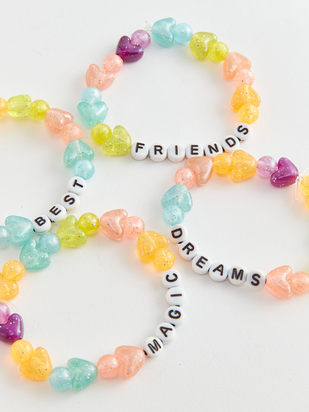 إسورة بنات خرز ٤ قطع-1