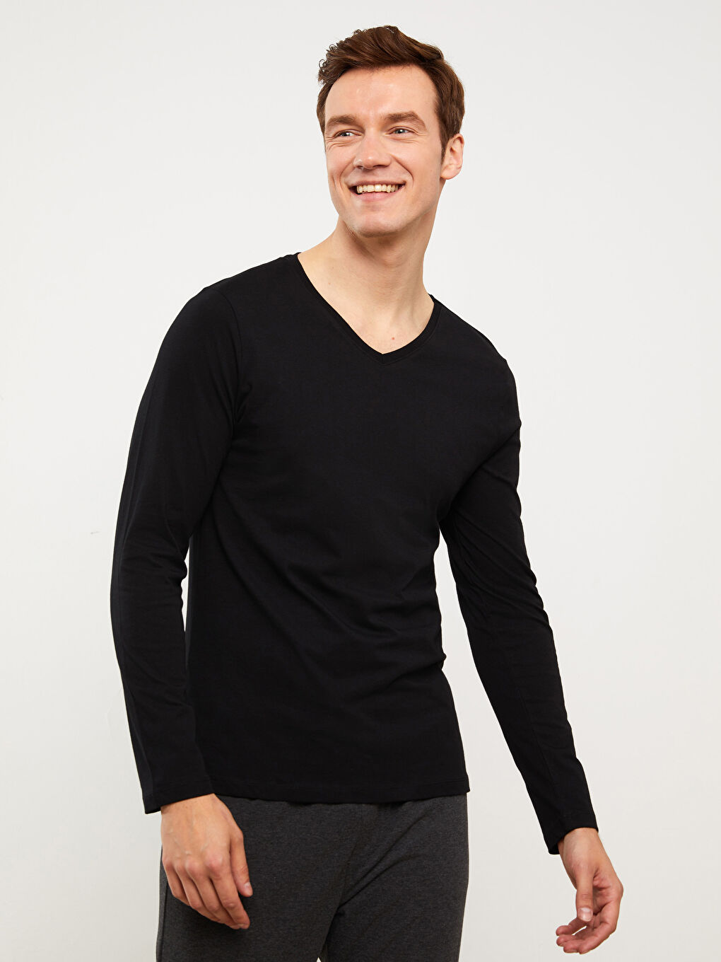 Maiou cu Mânecă Lungă și Decolteu în V pentru Bărbați-1