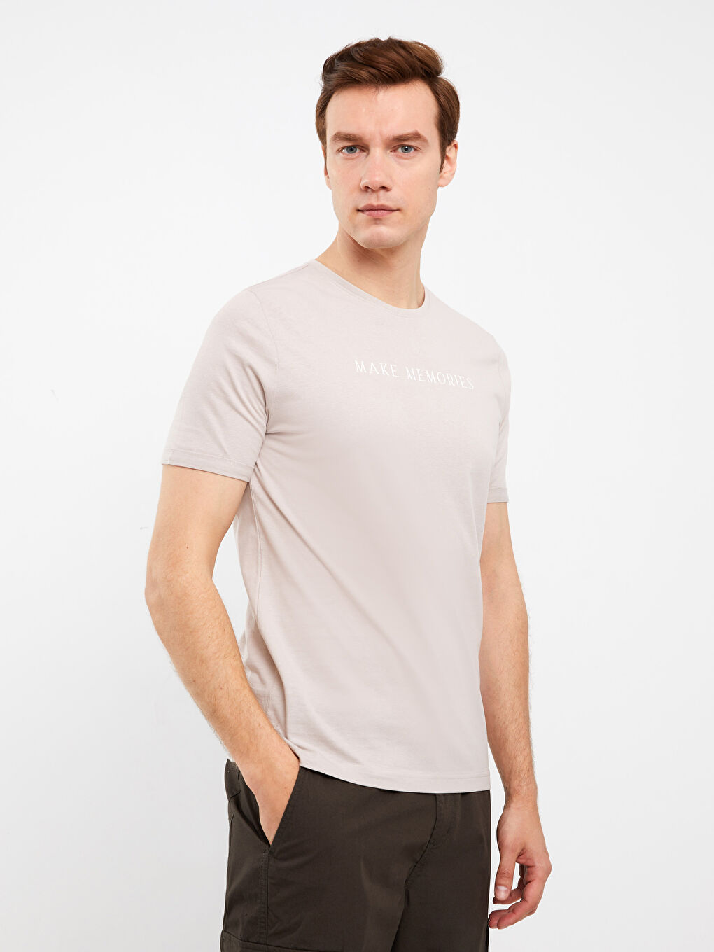 Bej Bisiklet Yaka Kısa Kollu Baskılı Penye Erkek Tişört