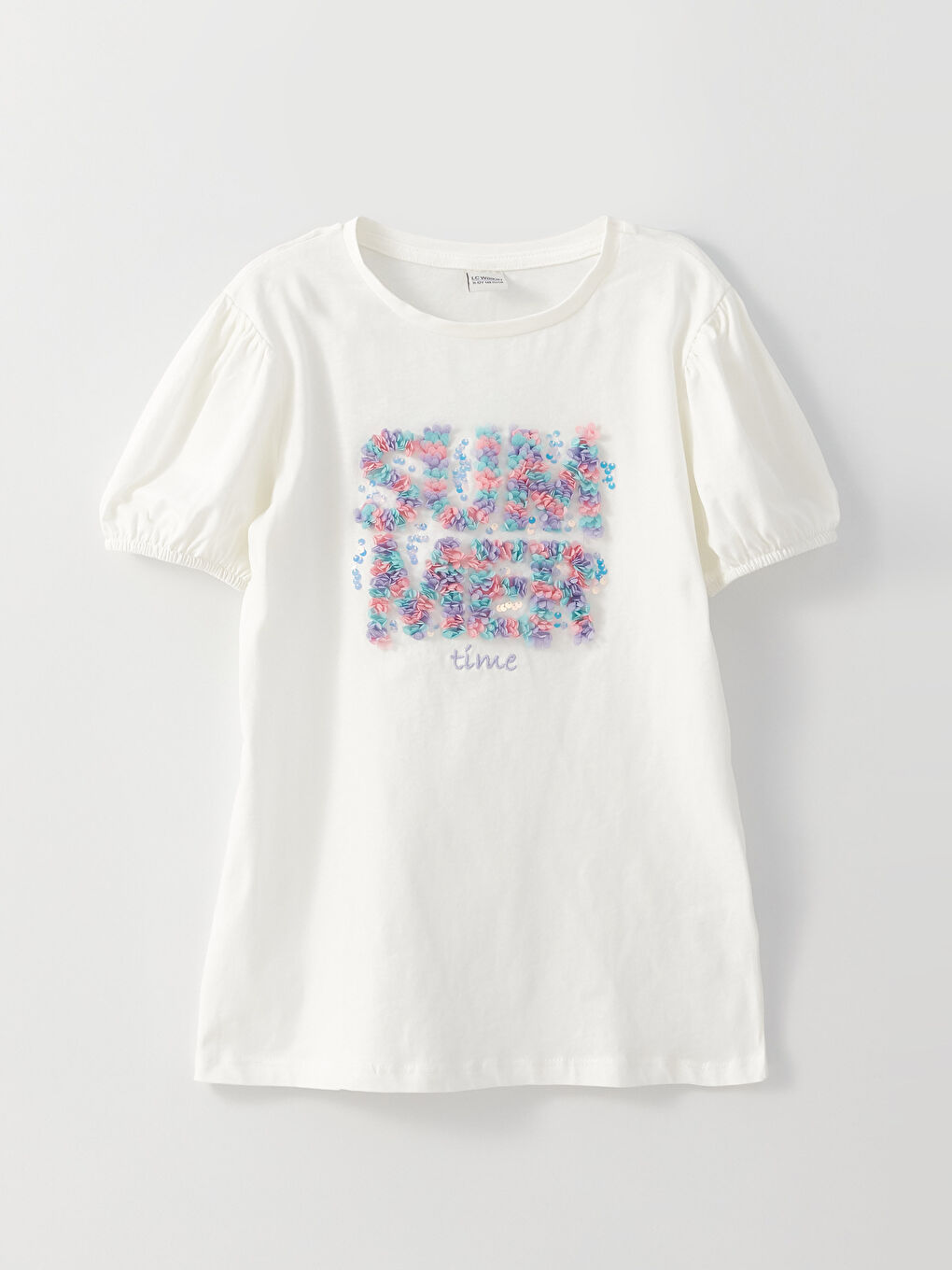 تيشيرت بياقة دائرية مطرز بكم قصير وجيبة للبنات-1