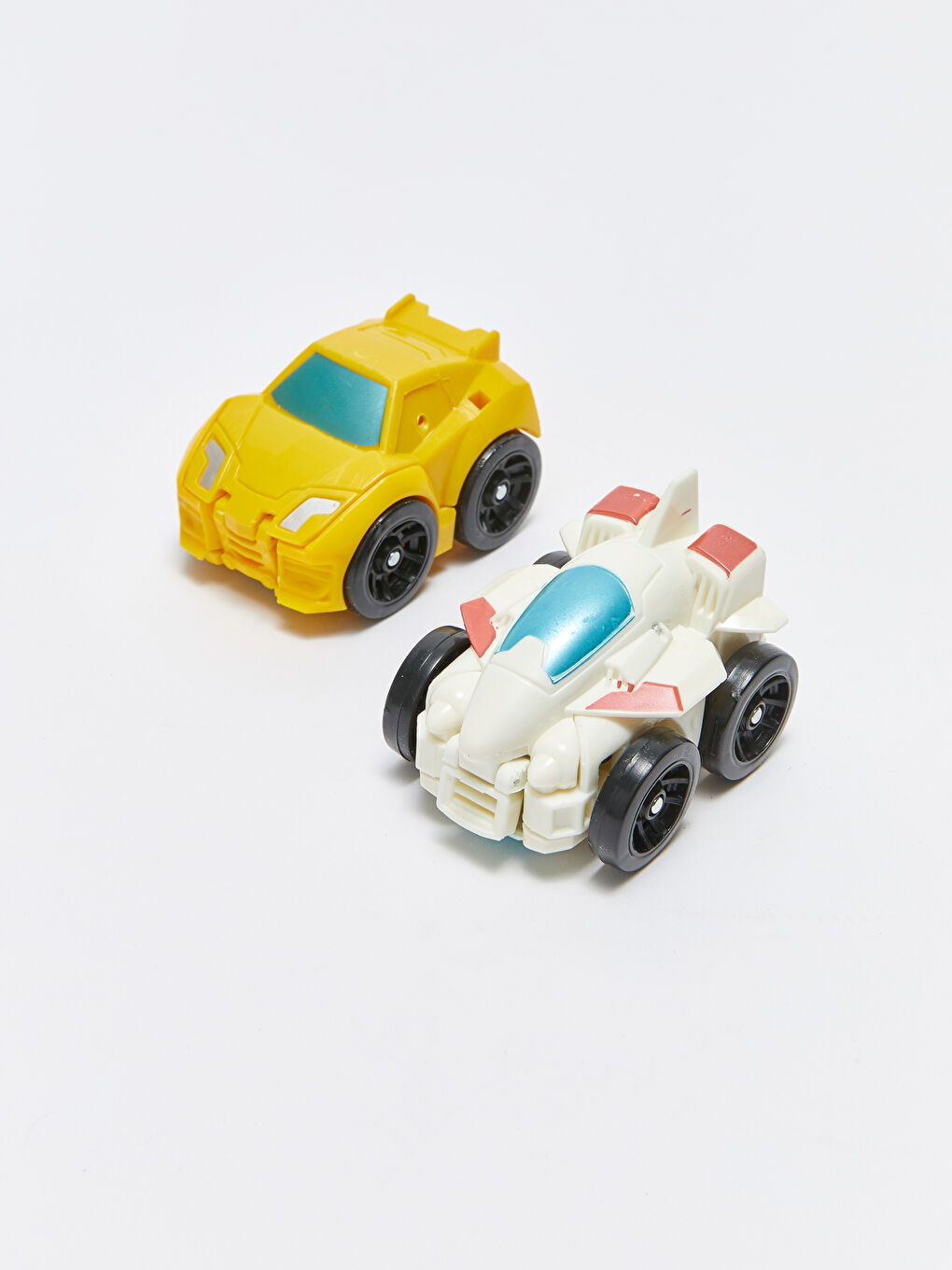 Arabaya Dönüşen Oyuncak Robot-3