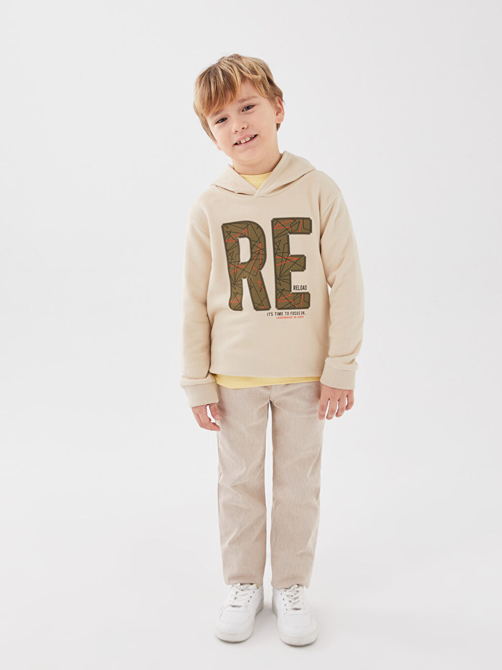 Bej Kapüşonlu Baskılı Uzun Kollu Erkek Çocuk Sweatshirt-1