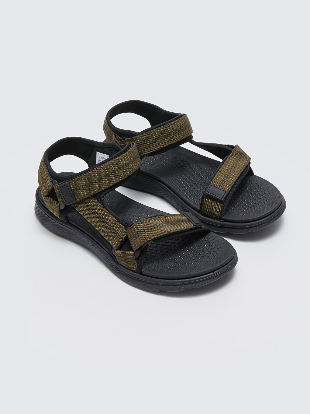 صندل للرجال بإبزيم وخطاف وحلقة