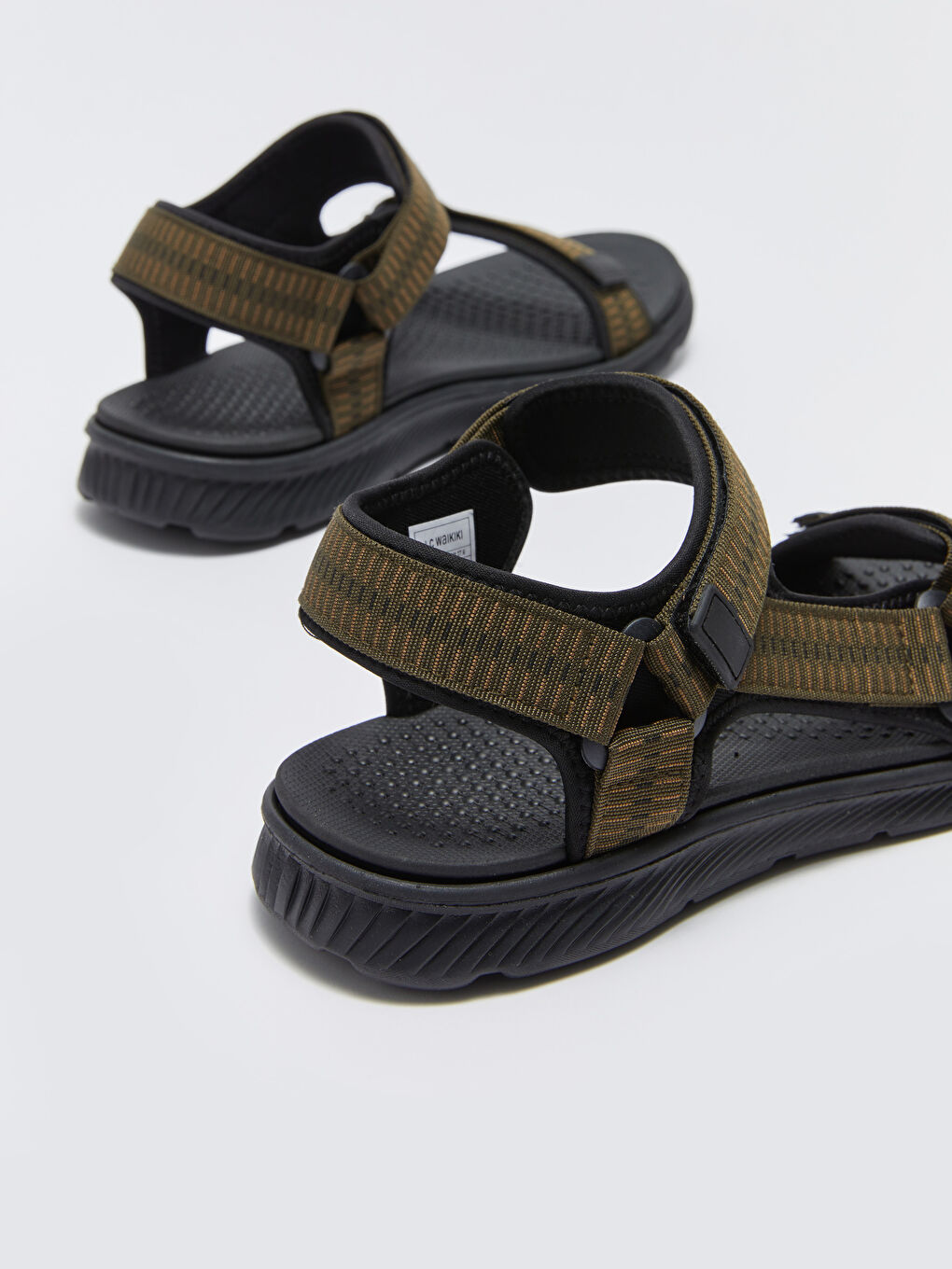 صندل للرجال بإبزيم وخطاف وحلقة-4