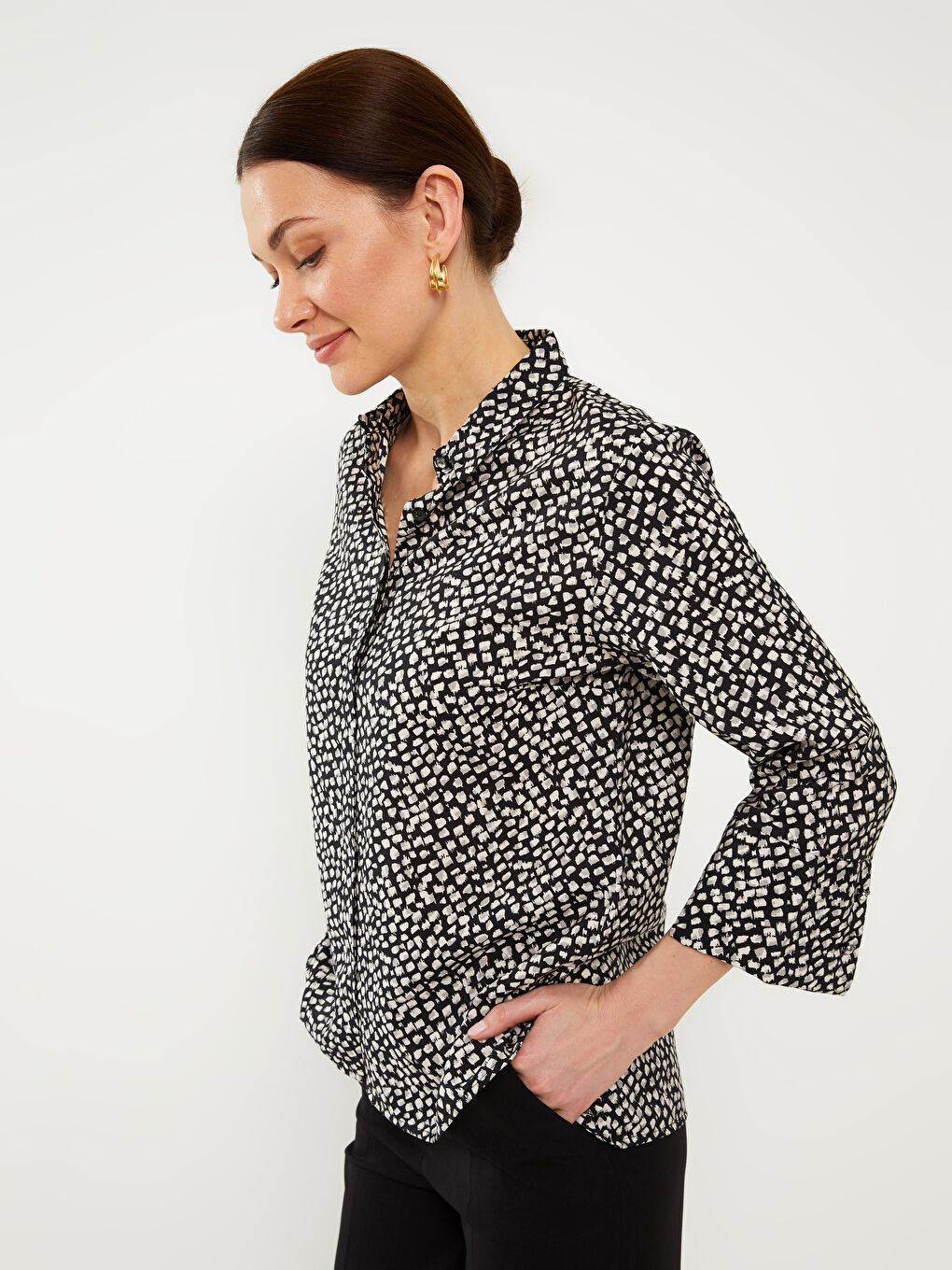 Siyah Desenli Kadın Armürlü Gömlek