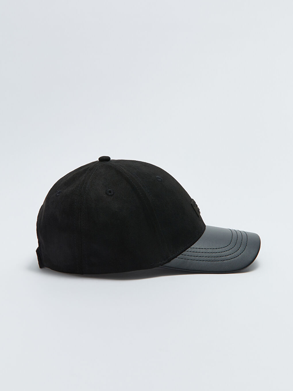 Кепка мужская с отделкой-3