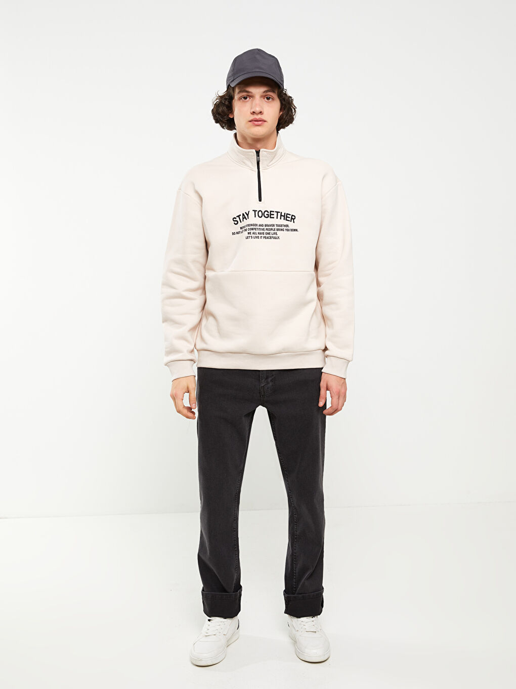 779 جينز بقصة عادية للرجال-1